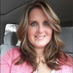 Meet your Posher, Denise